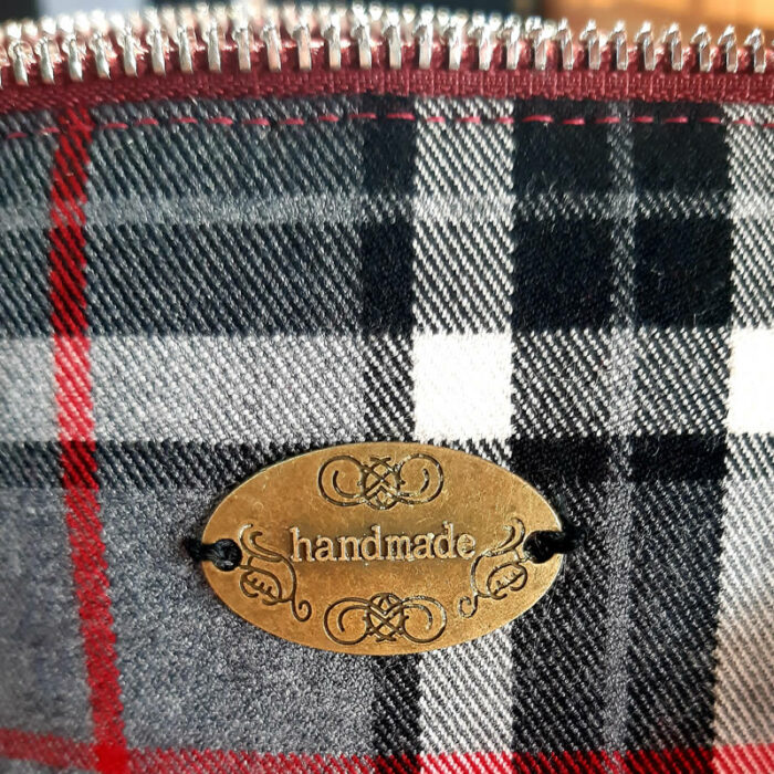 dettaglio handmade borsa scotland