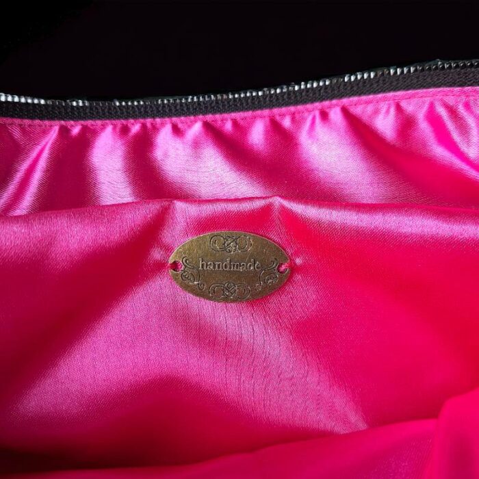 interno fodera in raso borsa con rosa